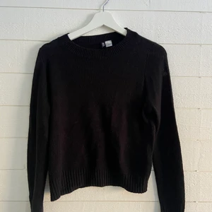 Hoodies  - Tre hoodies, de två första är från HM och tredje från holister:) 