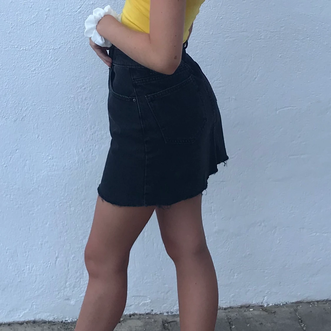 Urtvättad svart jeanskjol - 90