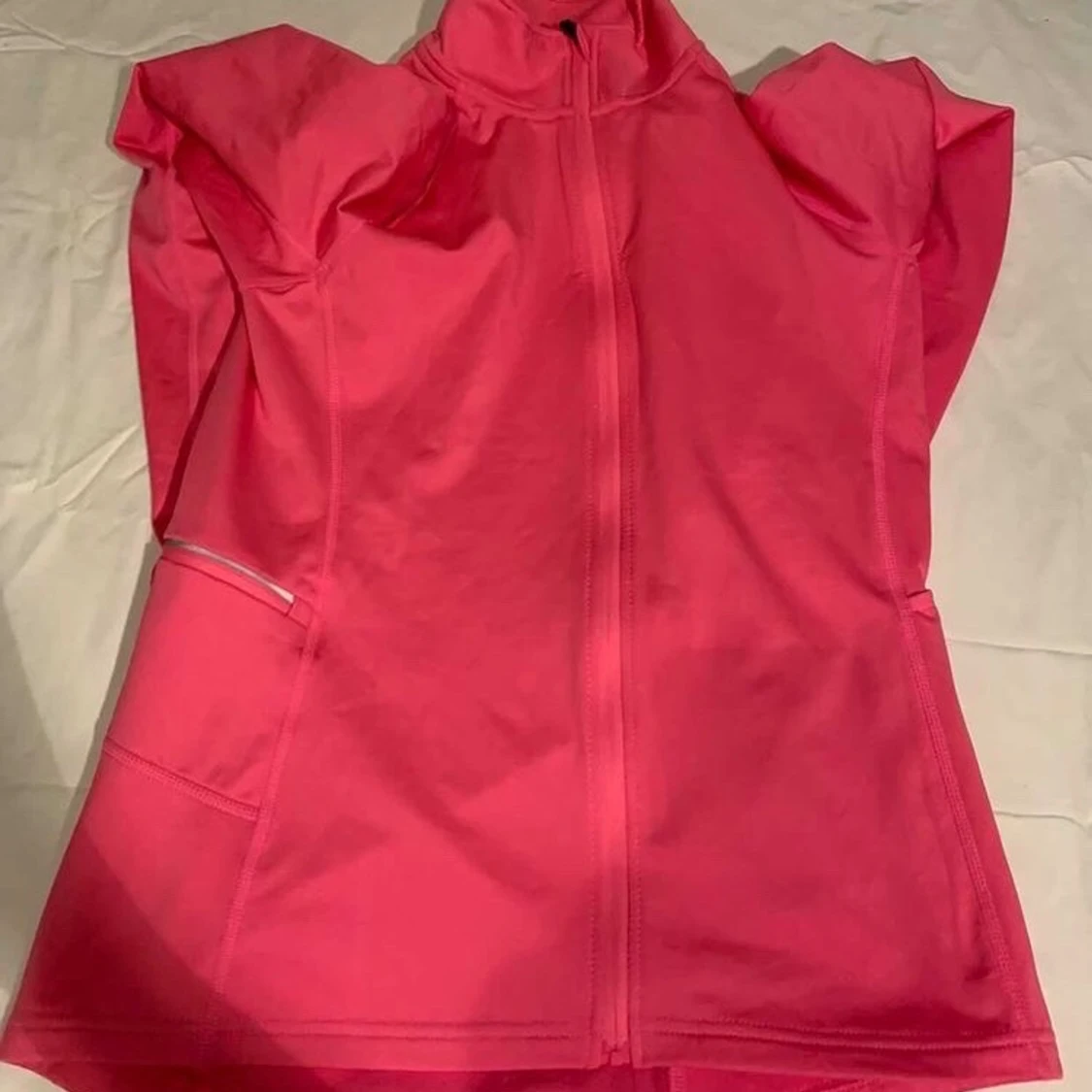 En träningskofta för 50kr helt ny!!