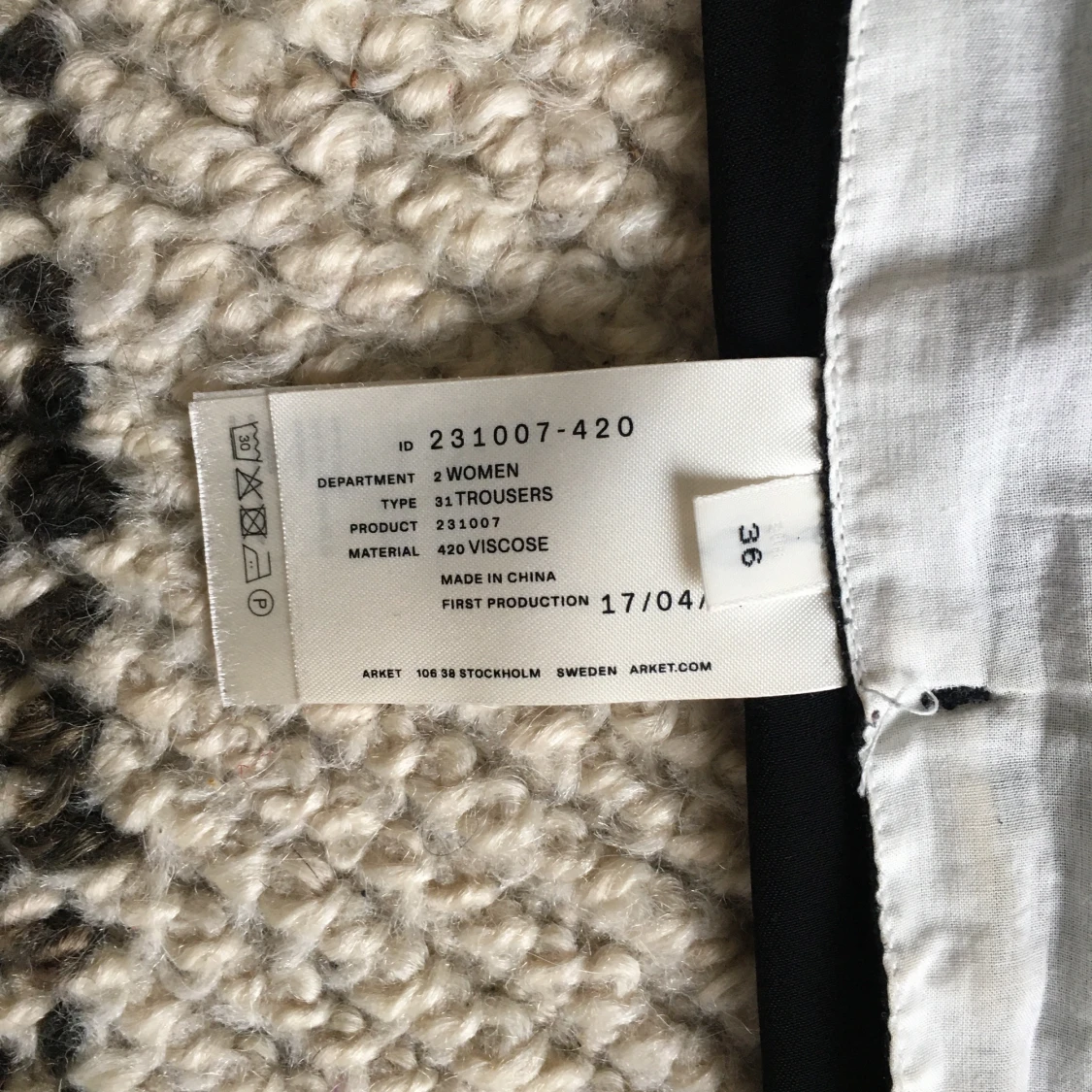 Satinbyxor Arket  - 91