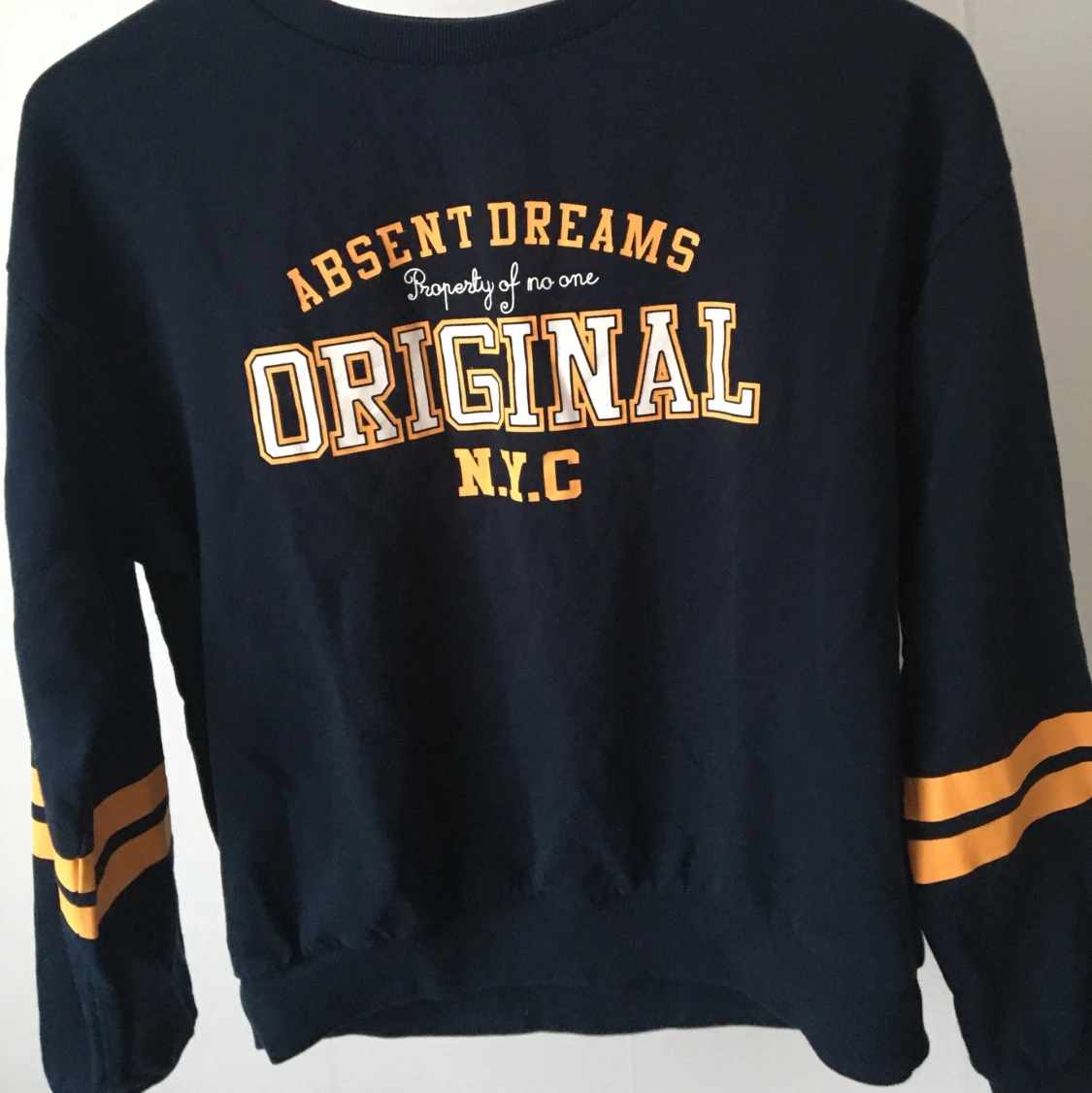 Lång ärmad tröja - storlek M - 90