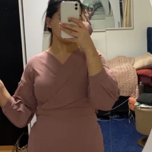 Boohoo - Boohoo klänning M (aldrig använt)