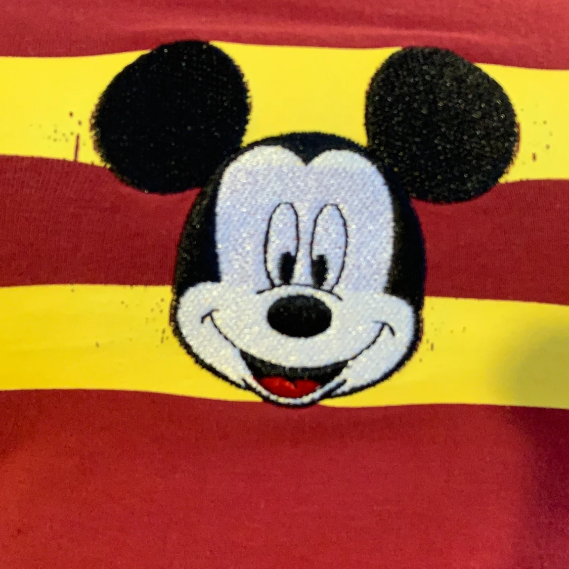 Rött linne med Mussepigg - 91