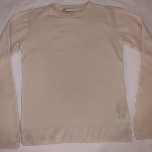 Cream wool sweater - Cream wool sweater
