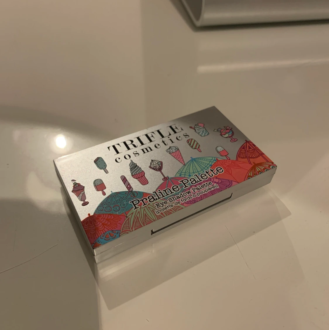 Oanvänd ögonskuggspalett  - 90