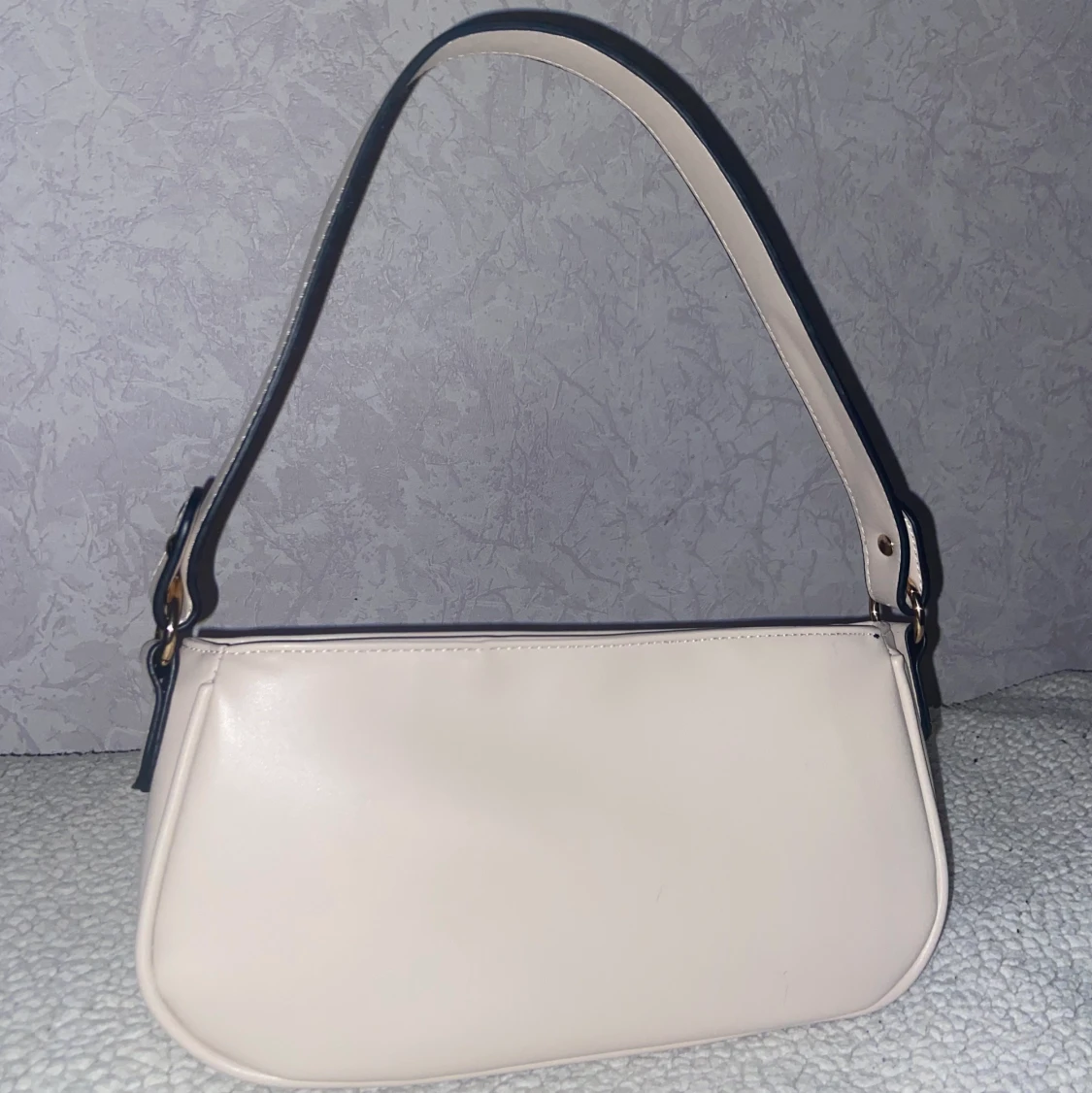 Axelremsväska färg kaki