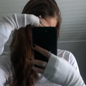 Torgvantar - Torgvantar från Alvii. Använda max tre gånger, i nyskick. Säljes pga att jag köpte två par och bara har användning av ett par. 150 kr inklusive frakt.