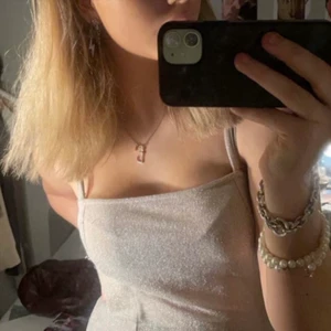 🥂GLITTERLINNE🥂 - Glitterlinne från Gina! Passar Xs-M . Snygg på fest! 