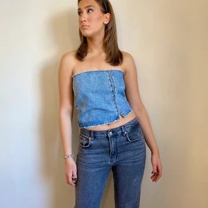 Britney top - Jeans topp med justerbar knytning i bak⭐️ handtvätt rekommenderas 