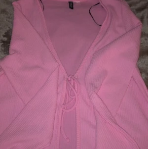 Jätte fin tröja/kofta - Strl L men passar M 