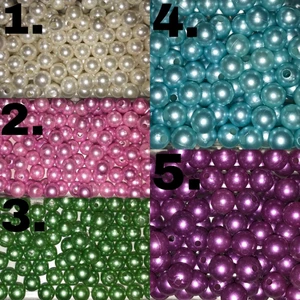 Pärlornas nummer - Här är pärlor och deras nummer. De har nummer för att vi lätt ska förstå varandra när du beställer. Till exempel på beställning: ”jag vill ha ett 40cm långt halsband med mönstret 1661 och med en berlock”. Skriv om ni har frågor!