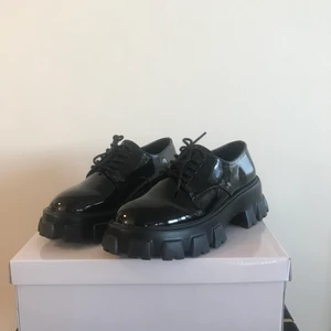 Nelly Boots - Nyskick aldrig använd. 