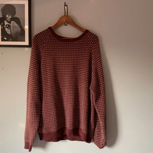 Mysig stickad tröja  - Väldigt lång och mysig