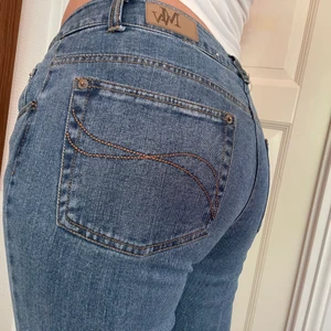 Lågmidjade jeans💗 - Snygga lågmidjade jeans ifrån My Wear i storlek 36!🤩