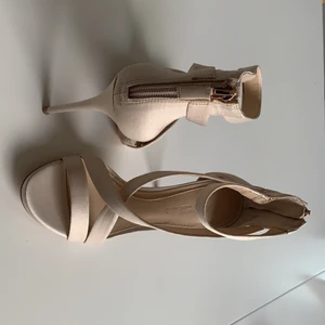 Strappy Sandal - Light beige Satin stiletto heels by Imagine VINCE CAMUTO. Excellent condition, worn once.