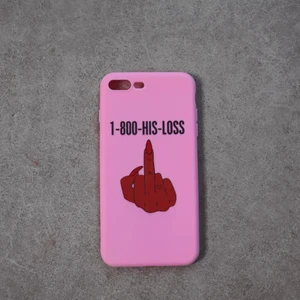 iPhone skal - iPhone skal i silikon med tryck och text på!Finns i flera storlekar så skriv för att se om din storlek finns kvar!💕 