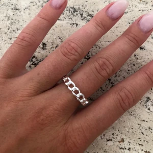 Silverring  - Jättesnygg ring, helt ny😌