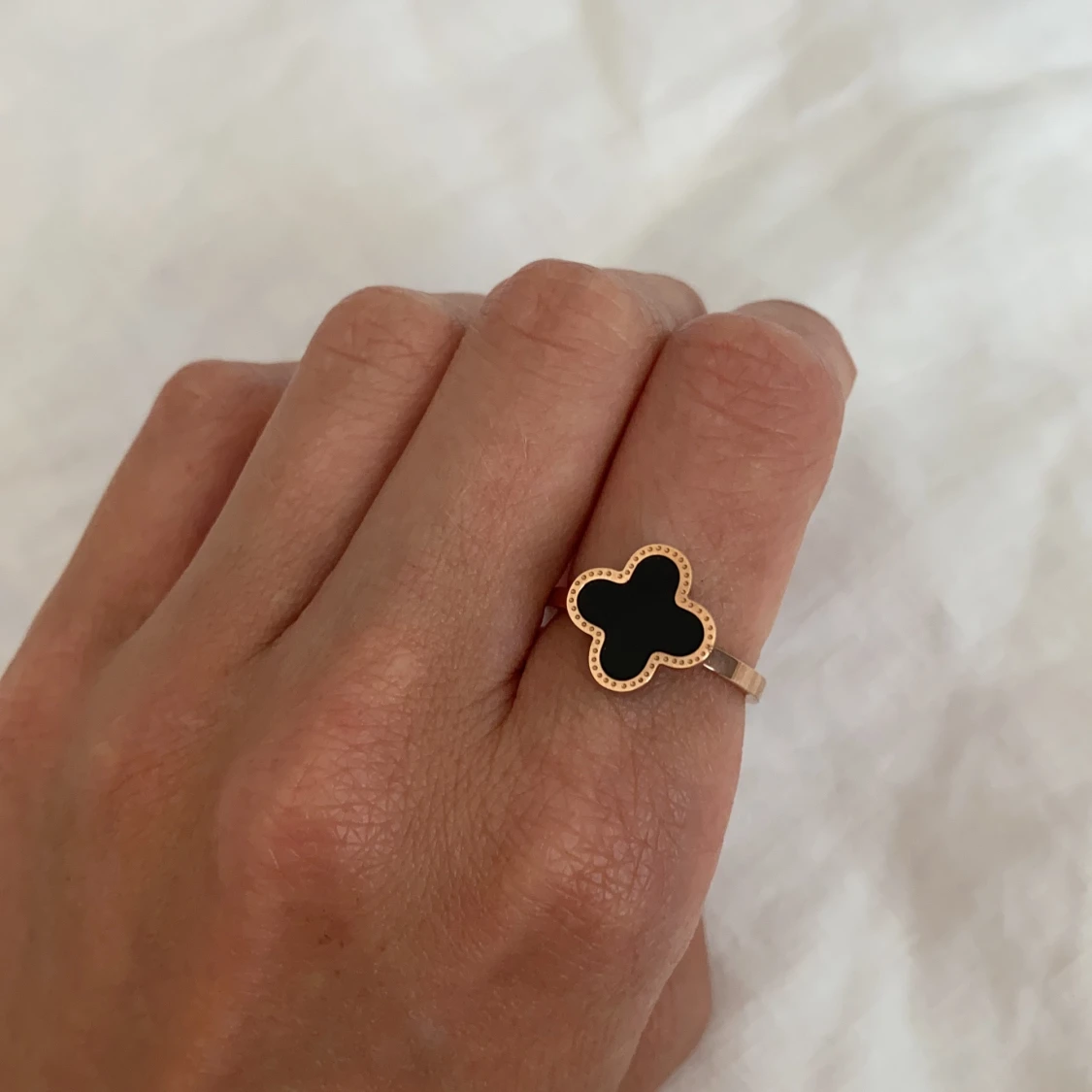 Rose gold ring - 90