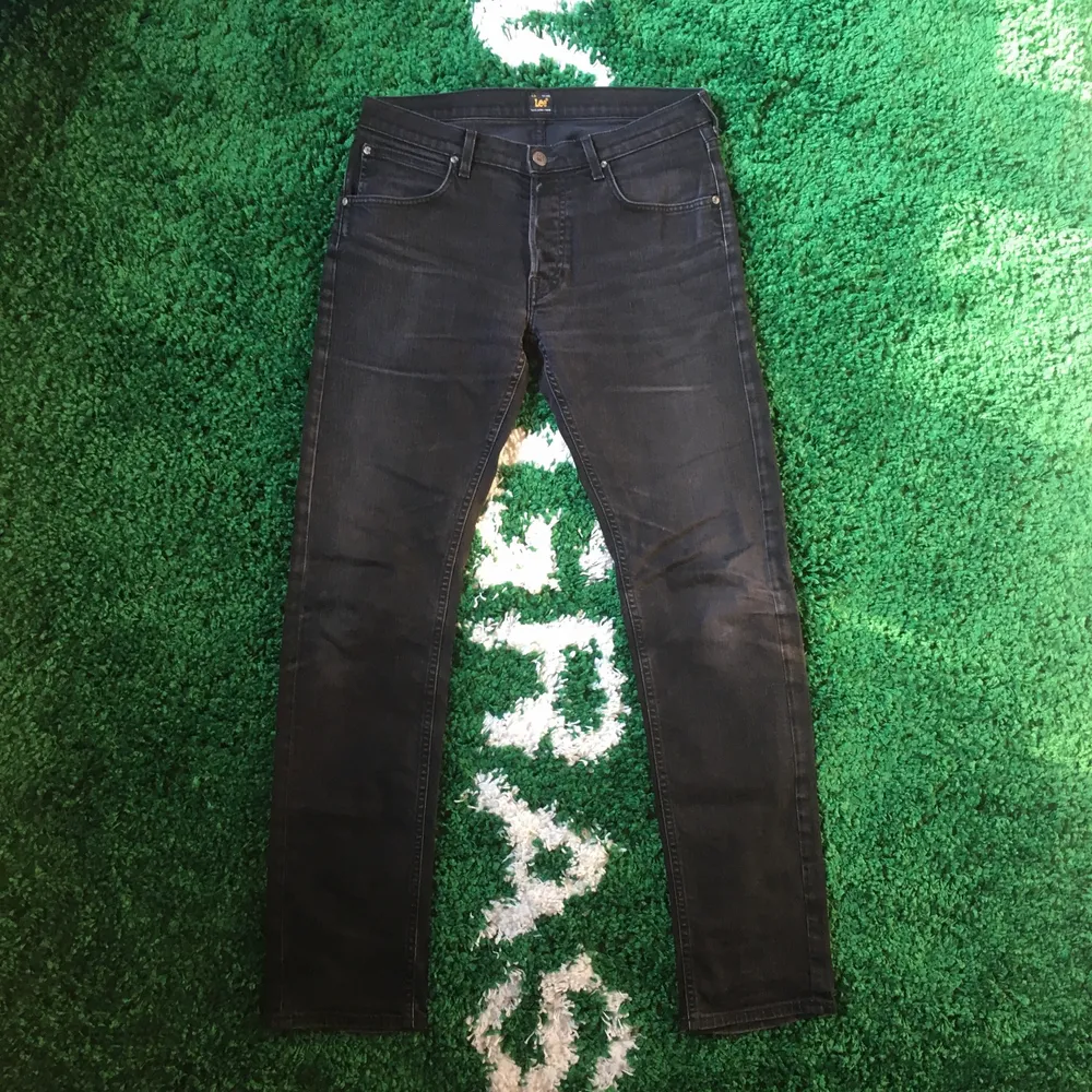 Size W31 L34. Condition 9/10. 300 sek / 30 €. Buyer pays the shipping cost. For more information please go visit @xhibitshop on instagram.. Jeans & Byxor.