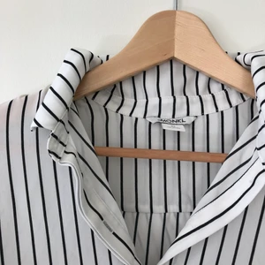 Monki - skjorta 🌻 - Sval skjorta från Monki i fint skick 🧡 