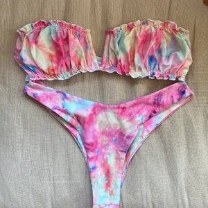 Bikini - Oanvänd bikini från Zaful i storlek S. Originalförpackning kvar. Köparen står för frakten. 