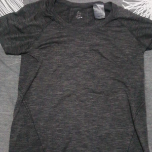 Idrott tröja  - Bra tun idrott tröja brq tyg 