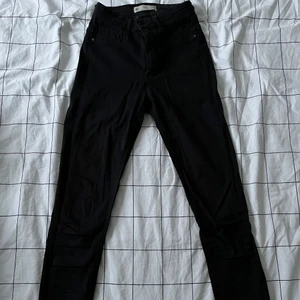 Jeans - Skinny jeans i modellen ”Molly” från Gina Tricot 