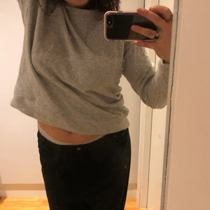 Collegetröja  - Grå collegetröja💗 FRAKT INGÅR I PRISET 