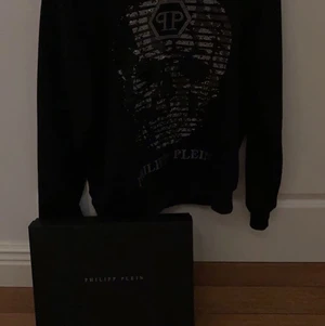 Pp crewneck  - Strl M , kvitto finns🏅