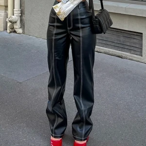 Skinnbyxor - Snyggaste skinnbyxorna, använda 1 gång men tröttnat på de.  Från nakd, strl 32 (XS/XXS) slutsålda 