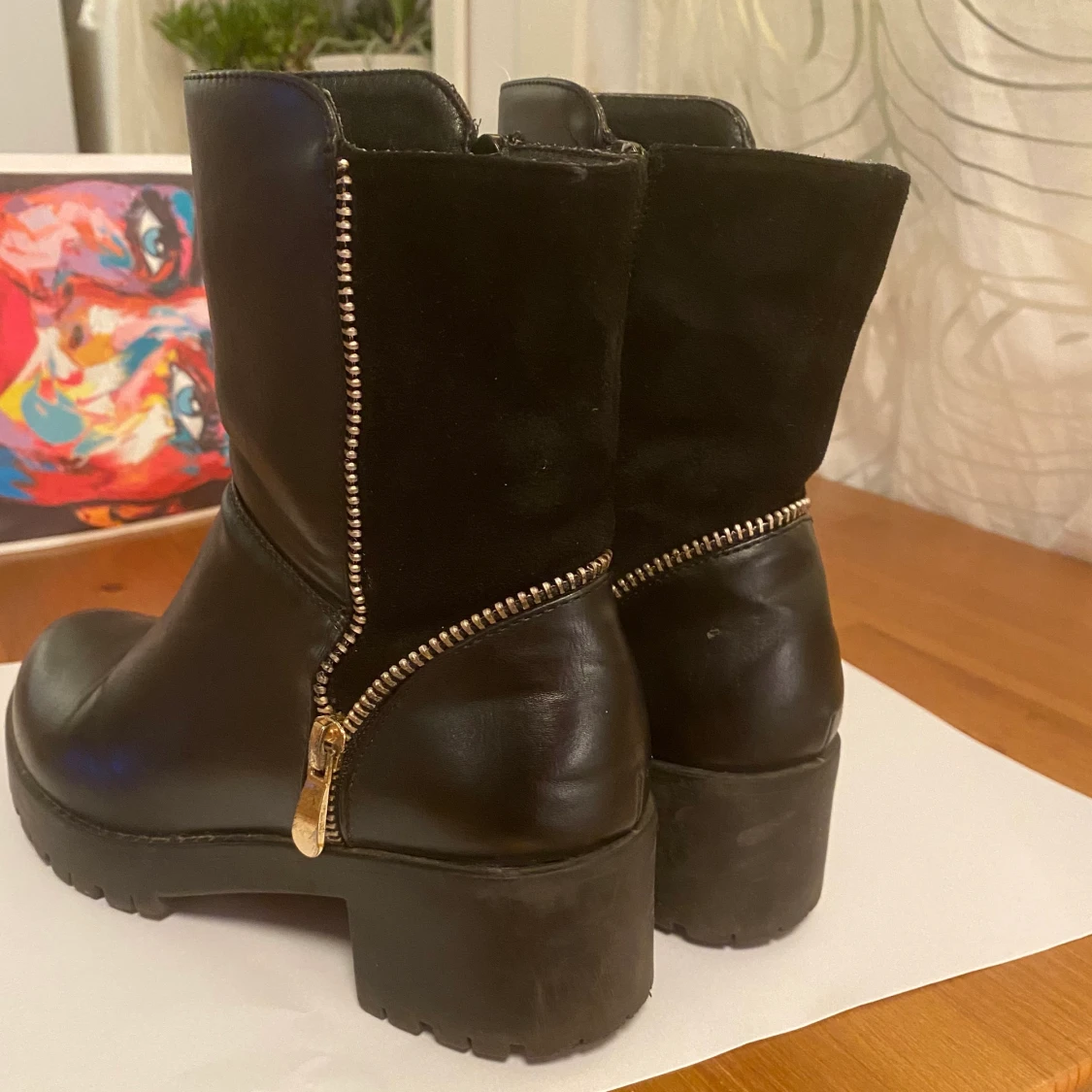 Läder boots, säljer för dom är för små. - 91