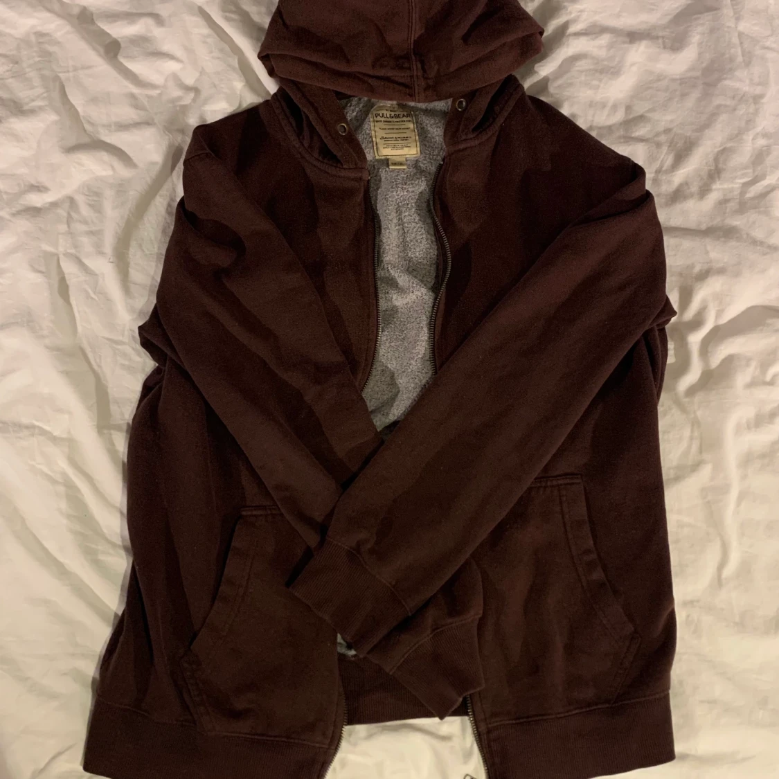 Brun hoodie från pull&bear  - 90
