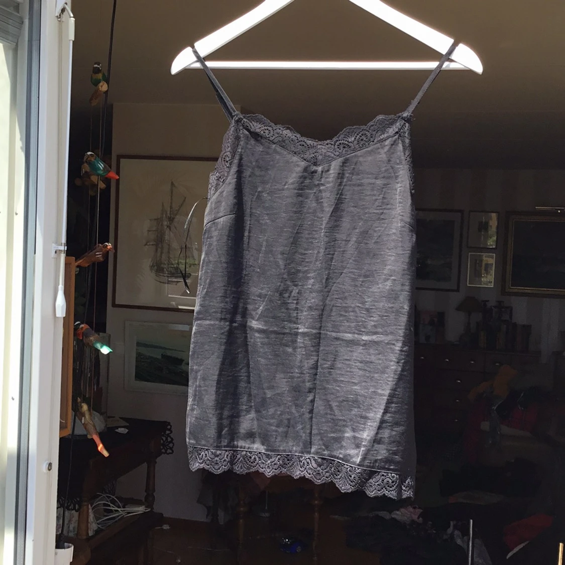 En svart Supper fint satin topp  - 90