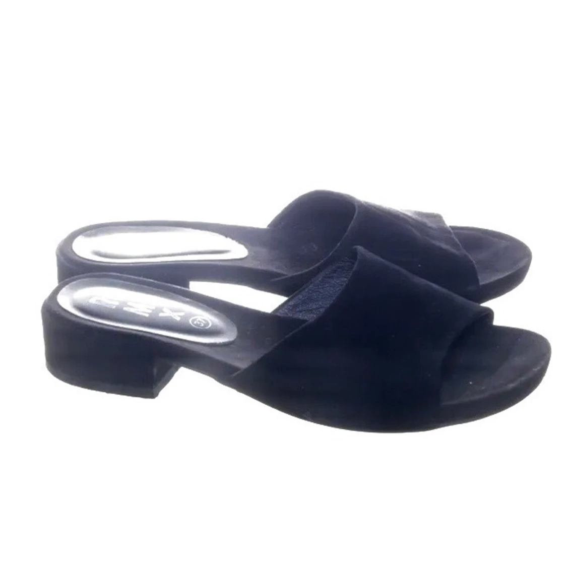 Svarta sandaler - 91