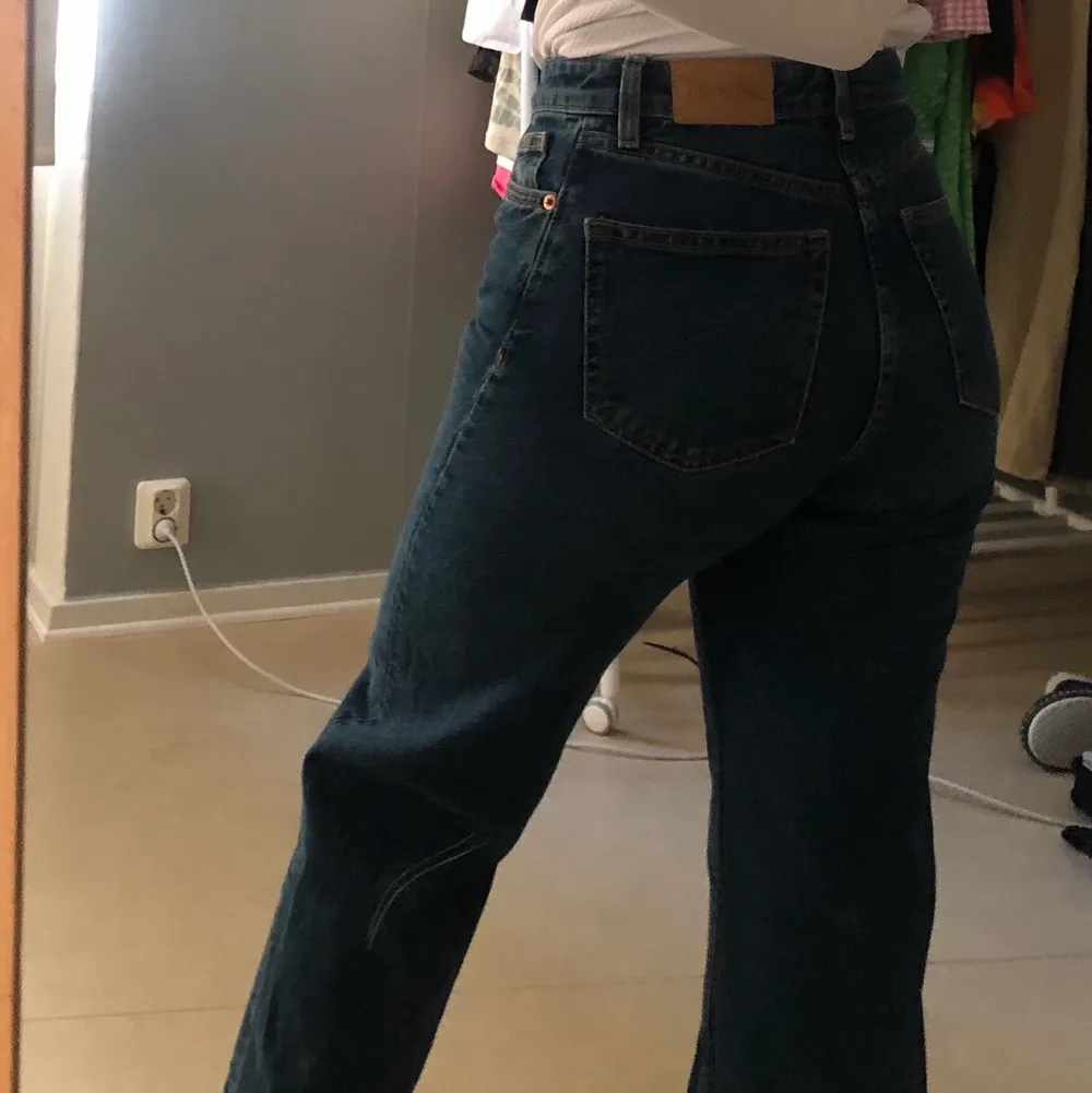 Ett par Monki Yoko jeans. Inga defekter. Pris: 160 + frakt. Jeans & Byxor.