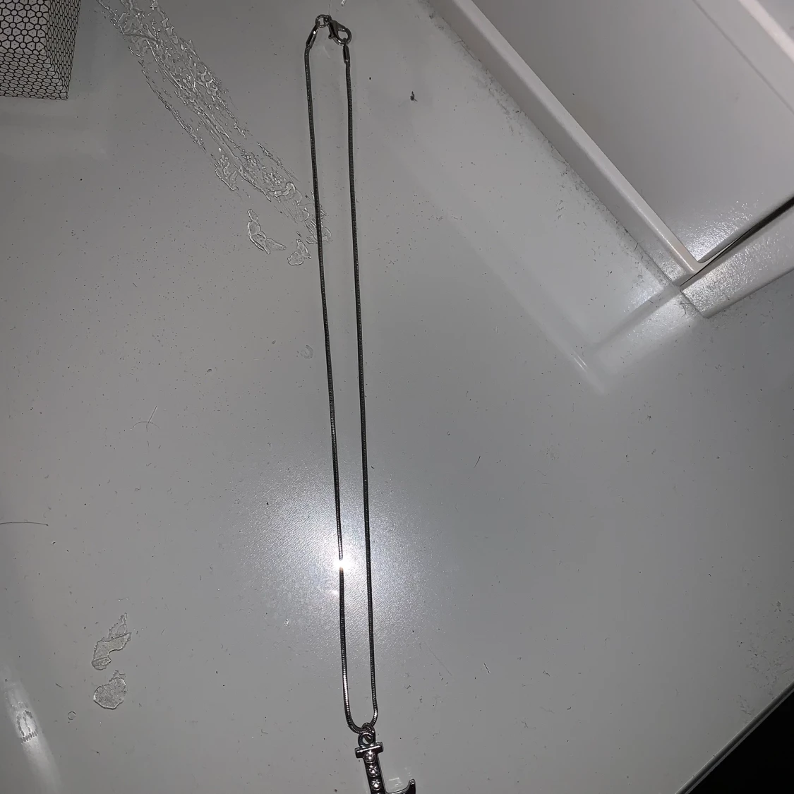 Bokstav L halsband - 90