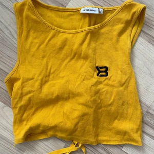 Betterbodies linne med korsett  - Assnygg crop top den better Bodies 