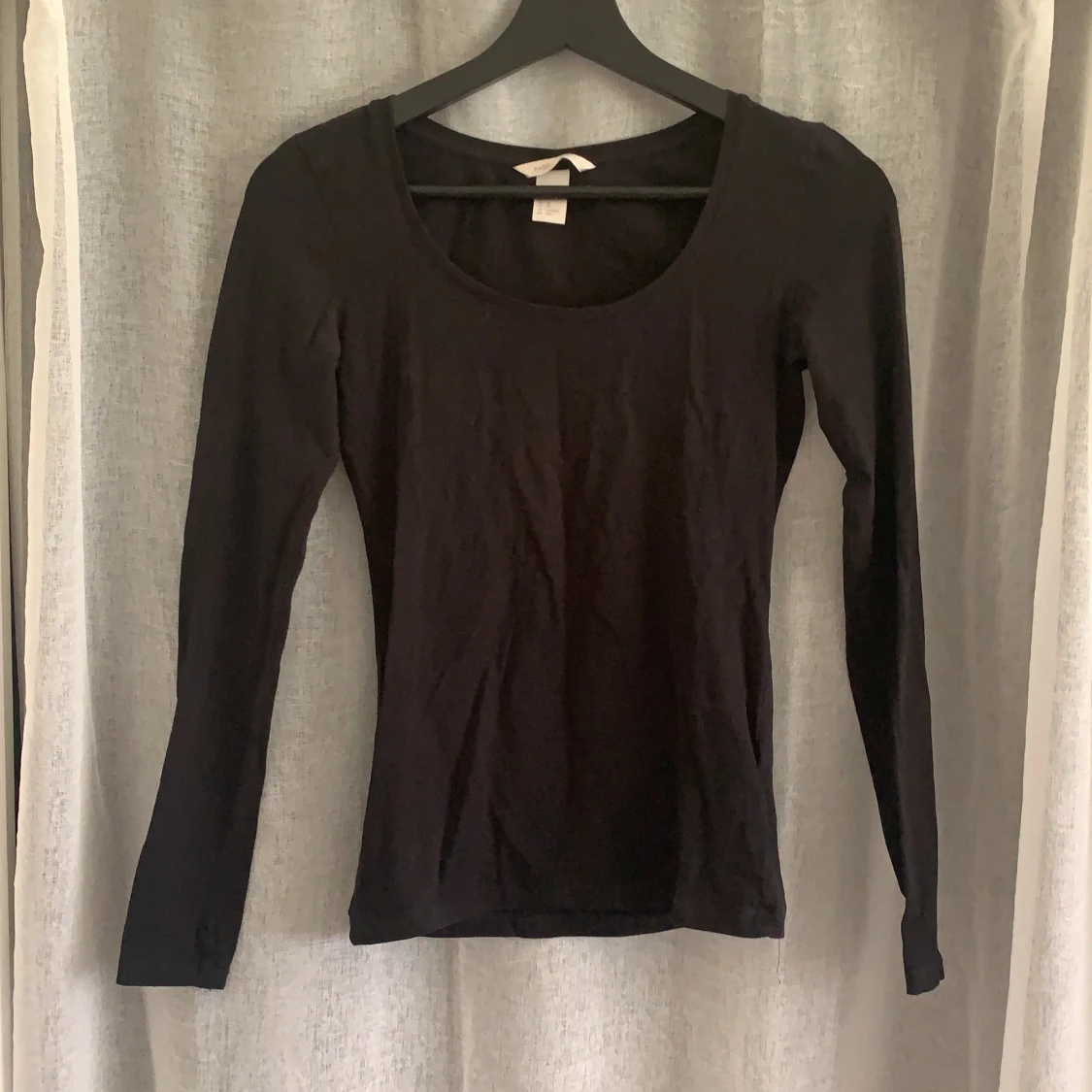 Svart långärmad tröja