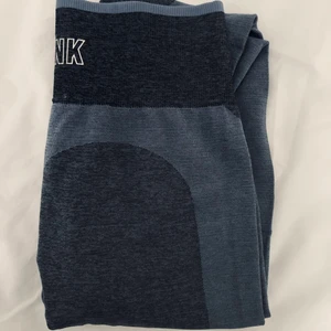 Träningstights seamless Victorias Secret PINK💖 - Så snygga träningstights från Victorias Secret,  strl XS. Köpare står för frakt💕