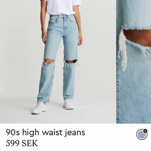 Jeans - Säljer mina 90s high Waist från Gina tricot. Den är köpt på hemsida och är i storlek 42, men känns som en M-L. Dom är använda Max 4 gånger och tycker de va ballt när dom va life baggy💕 Köpt för 599kr men säljer för 200kr
