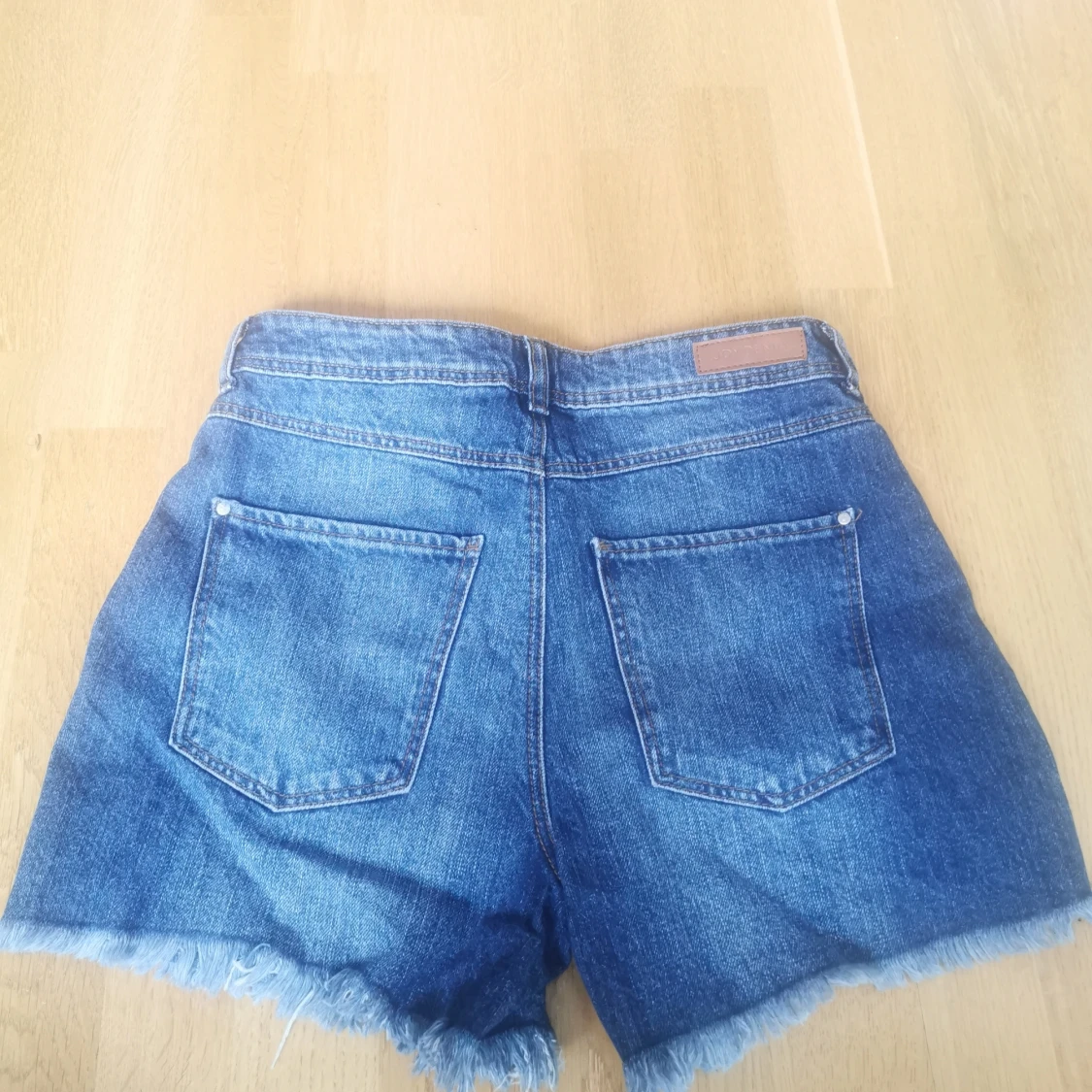 Jeansshorts oanvända  - 91