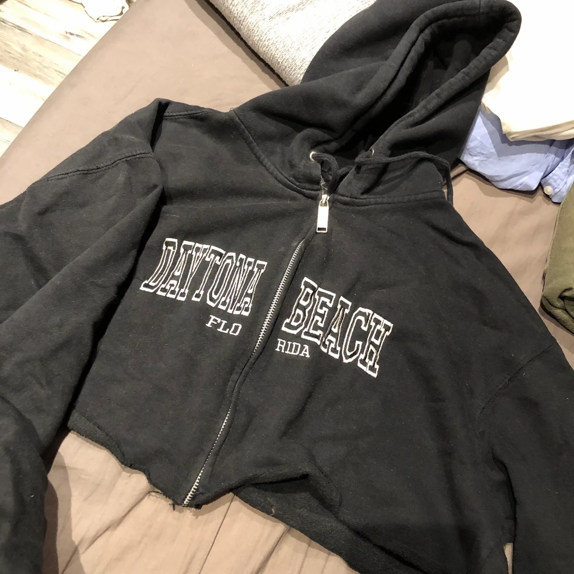 Cropped vintage hoodie