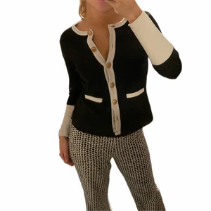 Kofta - Svin snygg kofta från Happy Holly, storlek 36/38