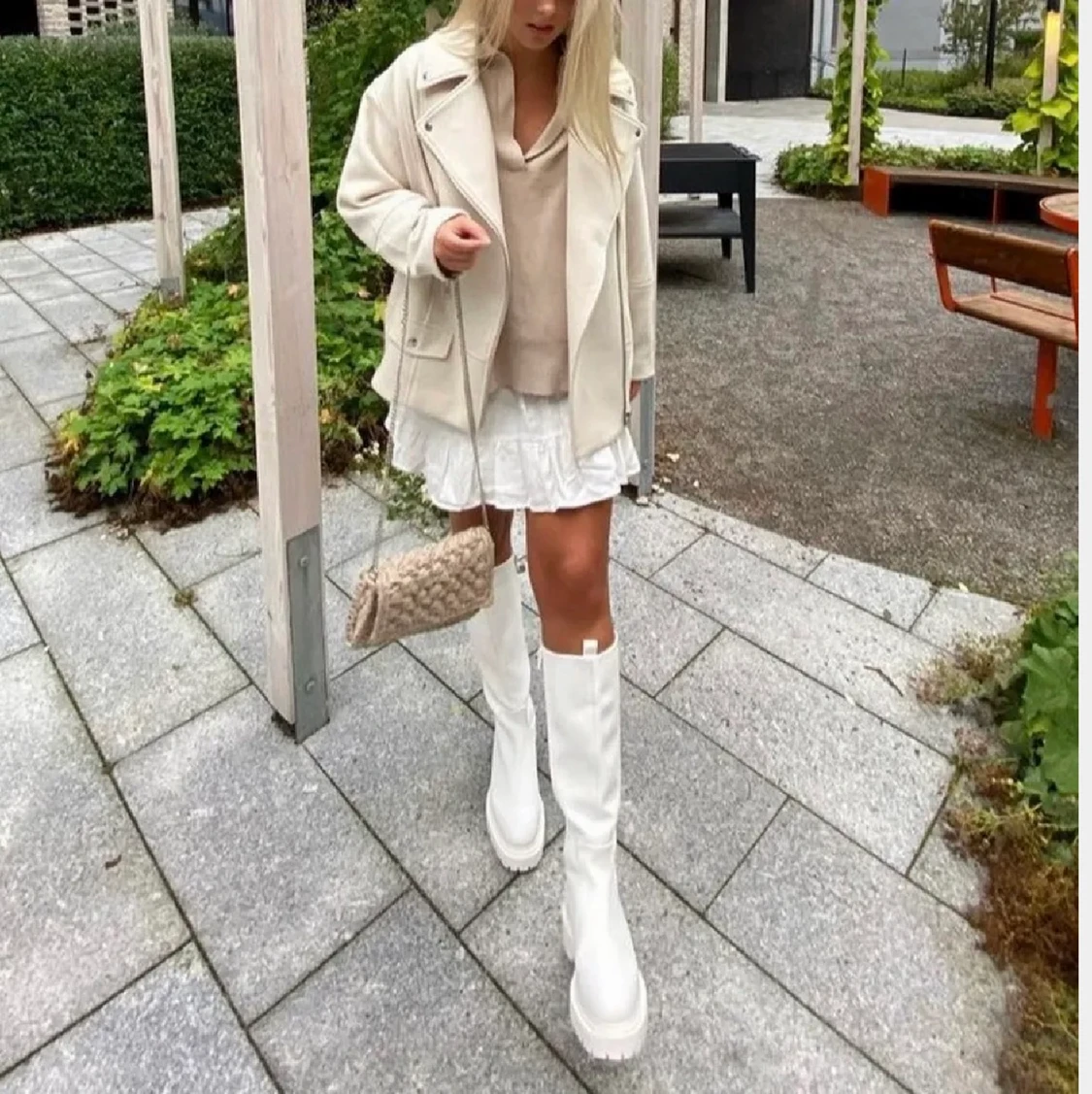 slutsålda stövlar oanvända 