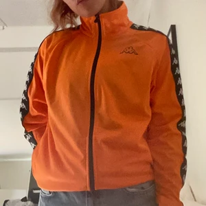Kappa sweatshirt  - Sjukt snygg och oanvänd. Storlek M 