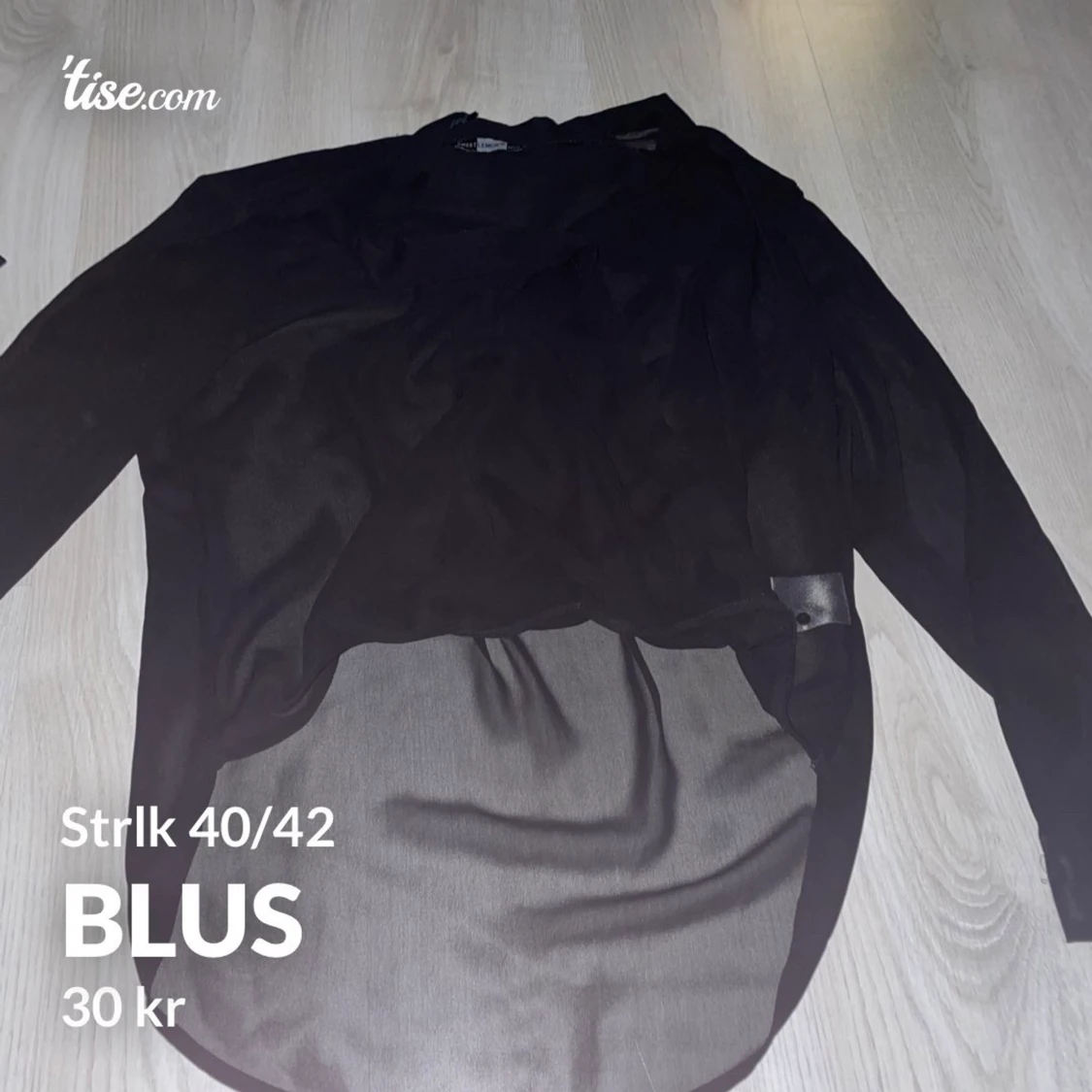 Svart blus strlk 40/42