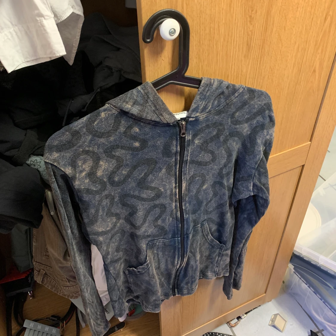 Crazy hoodie size S - 90