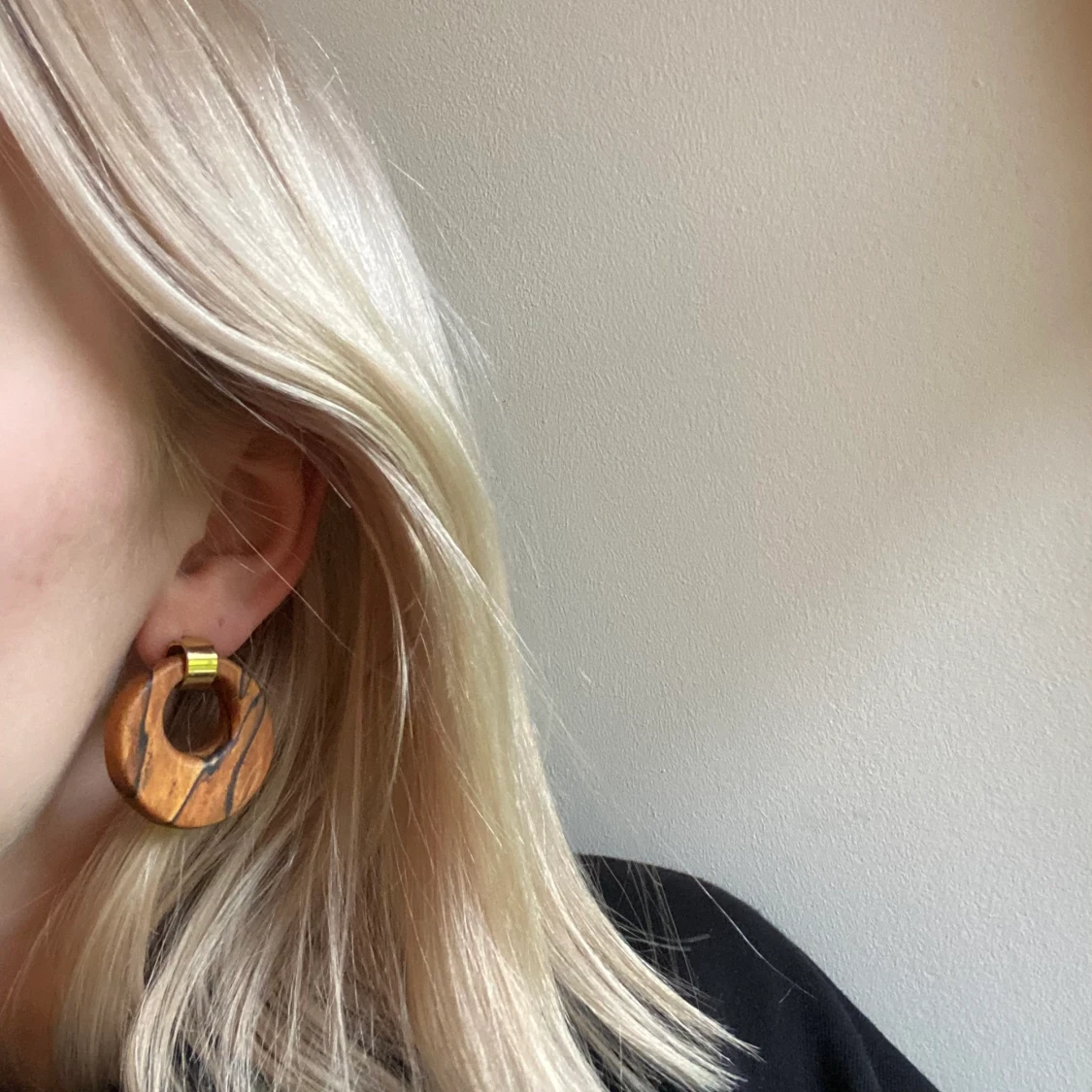 Örhängen av trä - 90