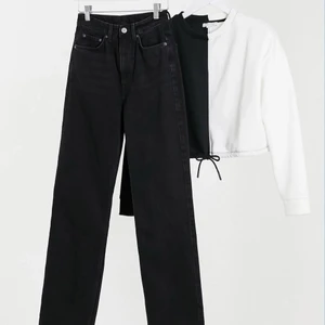 Weekday Rowe strl W32 L30  - Säljer helt nya Rowe jeans från Weekday pga kan inte ha dem längre. Hann använda dem endast 2 ggr 