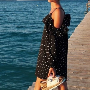 Klänning  - En fin unik klänning. Som nyskick 💖💖💖